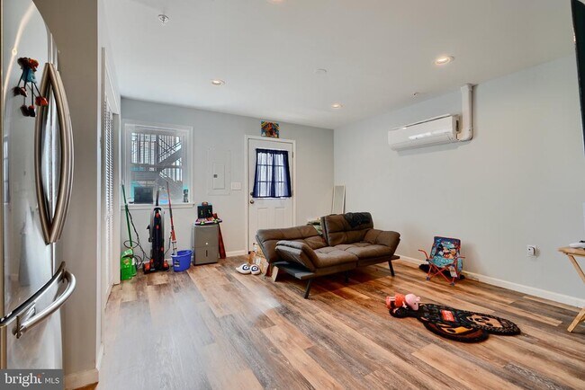 Foto del edificio - 1729 Guilford Ave