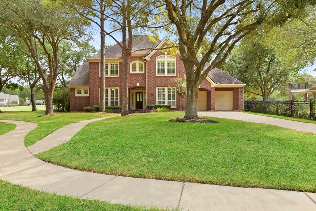 Foto del edificio - 1915 Lytham Ln