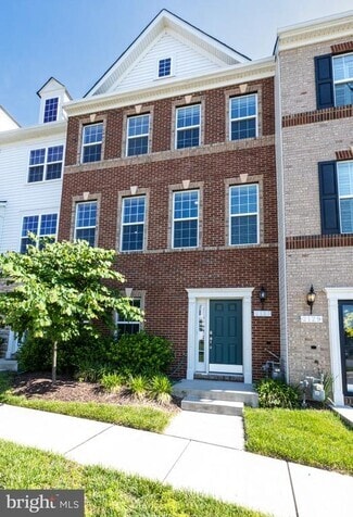 Building Photo - 2127 Garden Grove Ln