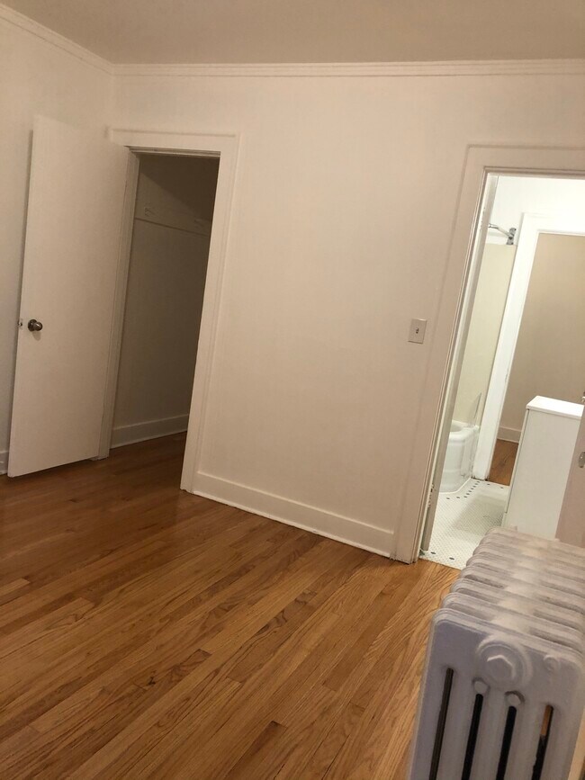 Bedoom, with large closet and bathroom access. - 303 16th Ave E