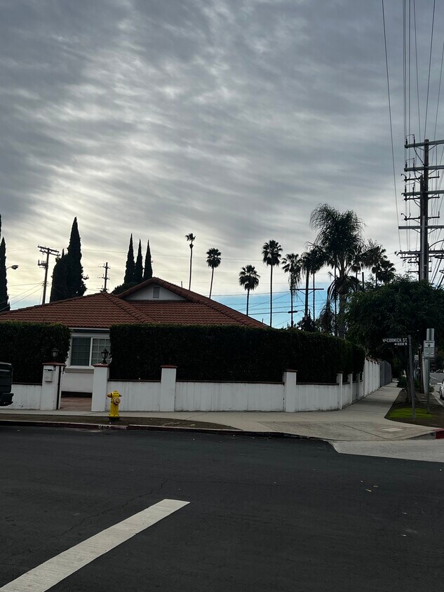 Foto principal - 16858 McCormick St