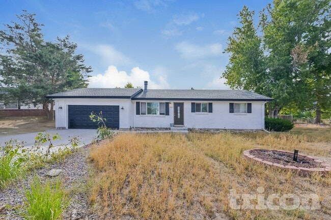 Building Photo - 4662 S Badger Ct