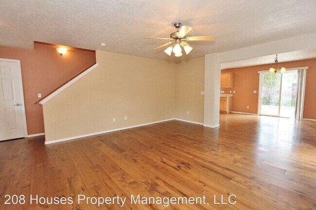 Building Photo - 4 br, 2.5 bath House - 6316 S. Moon Pl