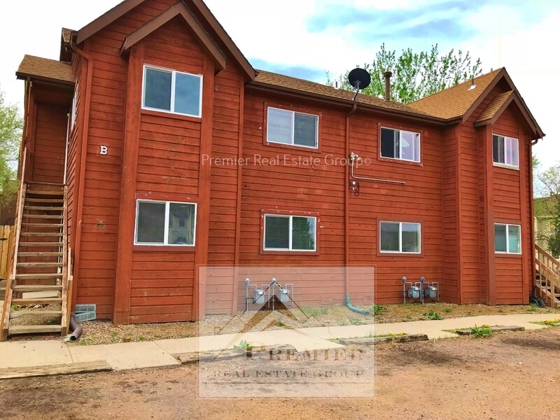 Primary Photo - 1160 Mazatlan Cir
