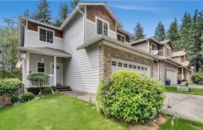 Building Photo - Beautiful 3 Bed 2.5 Bath Everett Home @ a ...