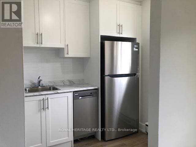 Photo du bâtiment - 945-945 Simcoe St N