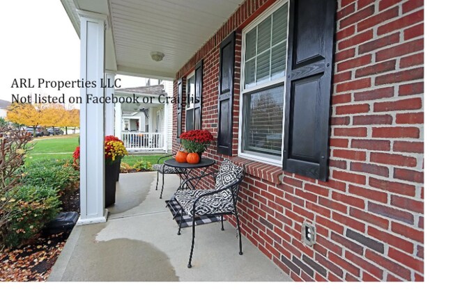 Building Photo - 614 Lamplight Dr