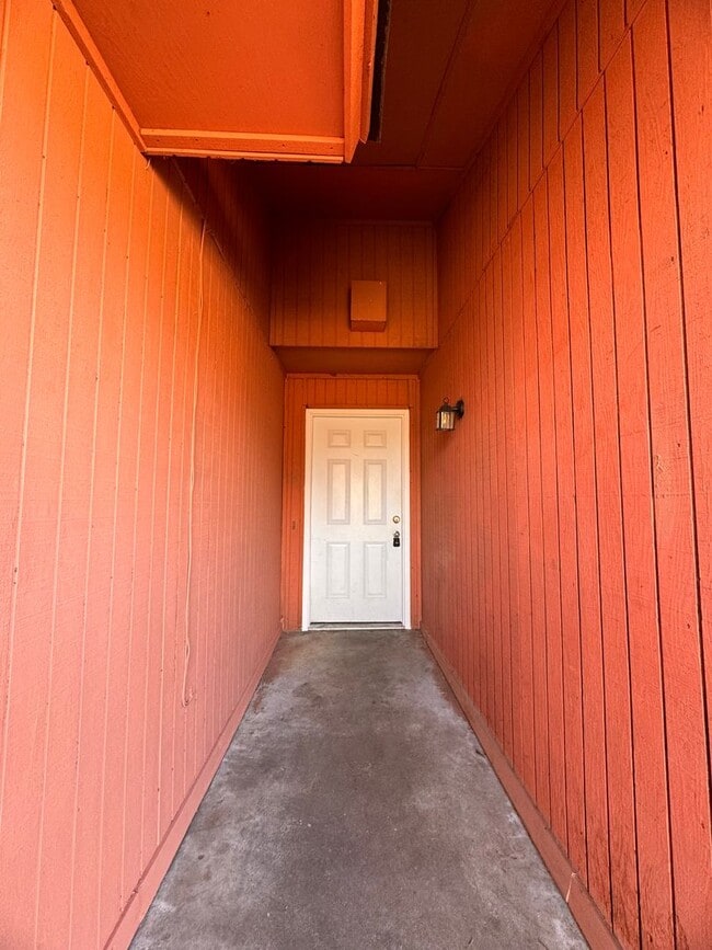 Foto del edificio - 3 Bed 2 bath townhouse in Midwest City!