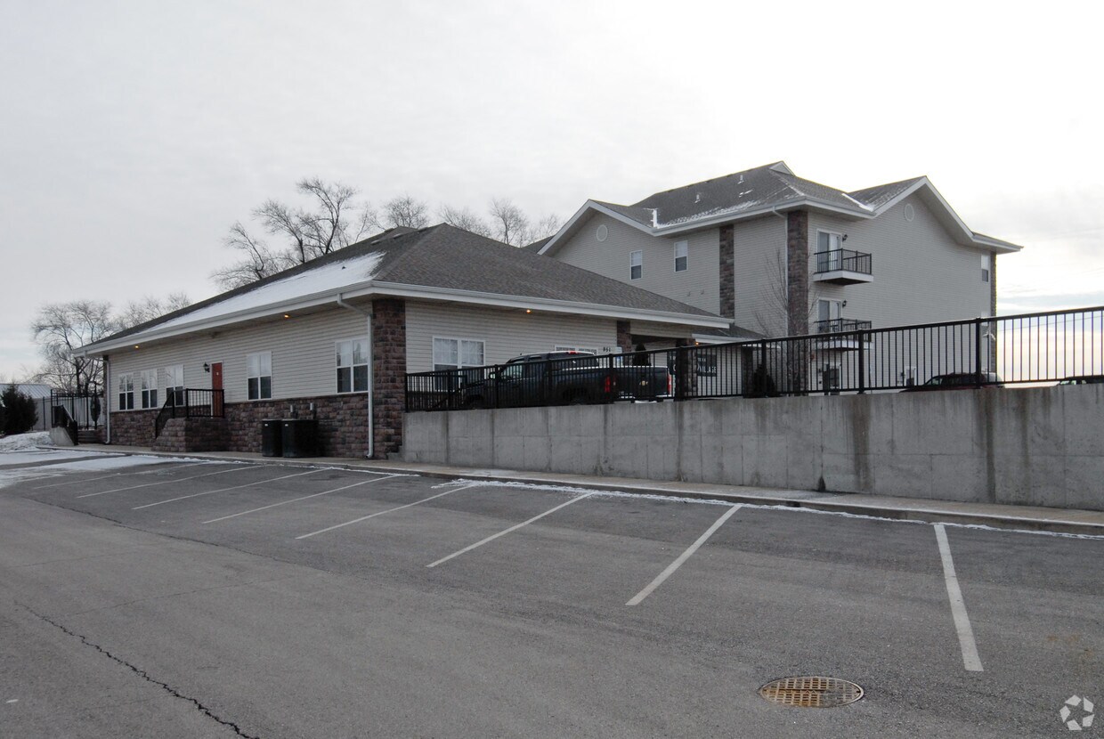 Foto del edificio - Creekside Village