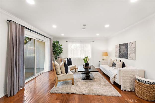 Foto del edificio - 2607 Vanderbilt Ln