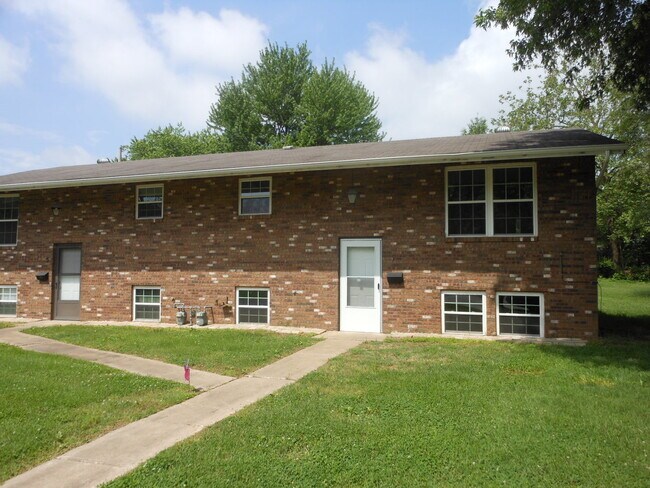 Foto del edificio - 5 Jeri Lynn Ln