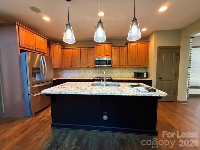 Building Photo - 15124 Sapphire Hill Ln