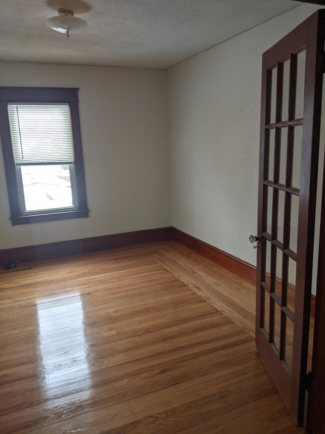 Building Photo - 161 Hampden St