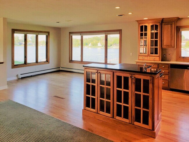 Foto del edificio - 6724 Rushmore Ct