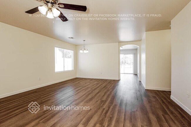 Building Photo - 1525 S 121st Dr