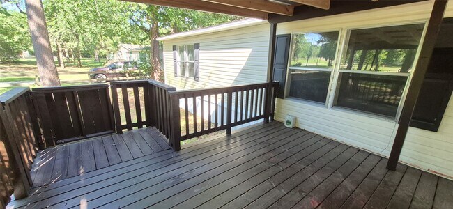 Foto del edificio - 24321 Cherry Hill Dr