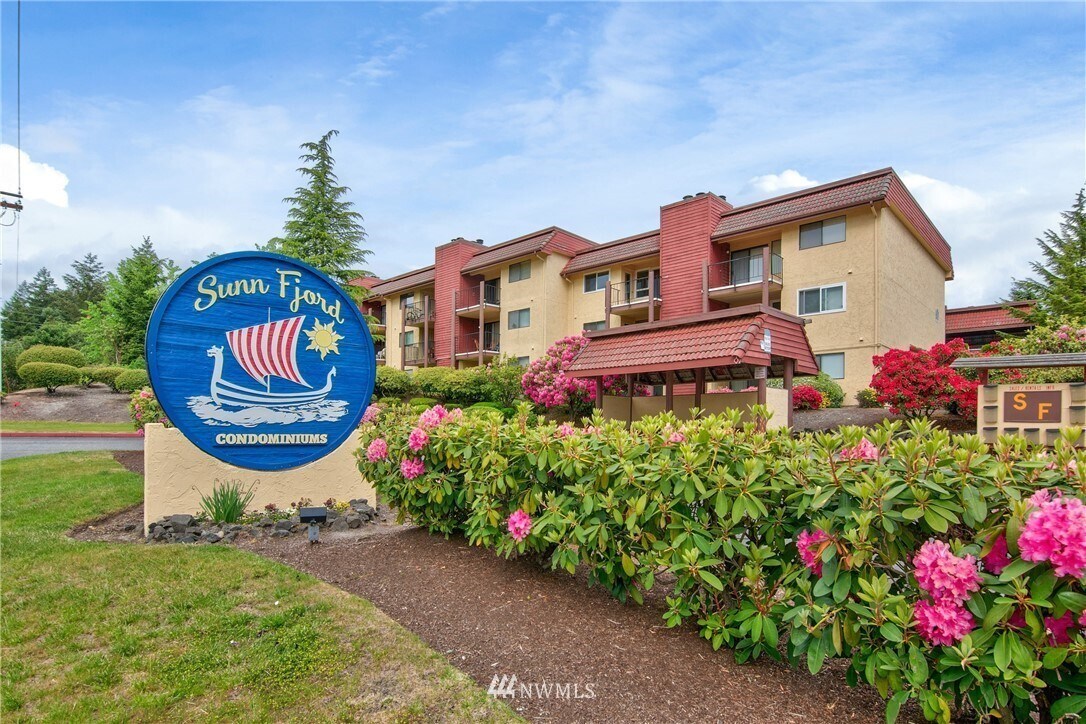 Primary Photo - 1775 W Sunn Fjord Ln