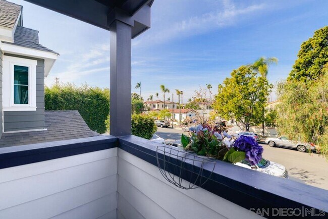 Foto del edificio - Long Term Furnished Rental available in Co...