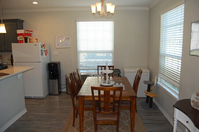 Building Photo - 6942 Halter Loop