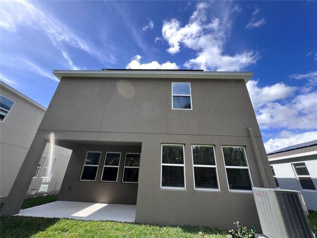 Building Photo - 2950 Camden Loop