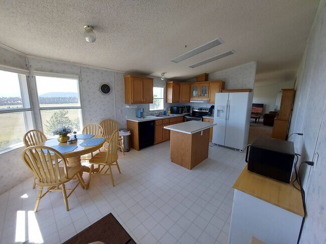 Building Photo - 763 Bonell Dr
