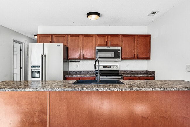 Building Photo - 177 Kelly Cir