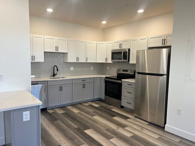 Kitchen - 24 S Elm St