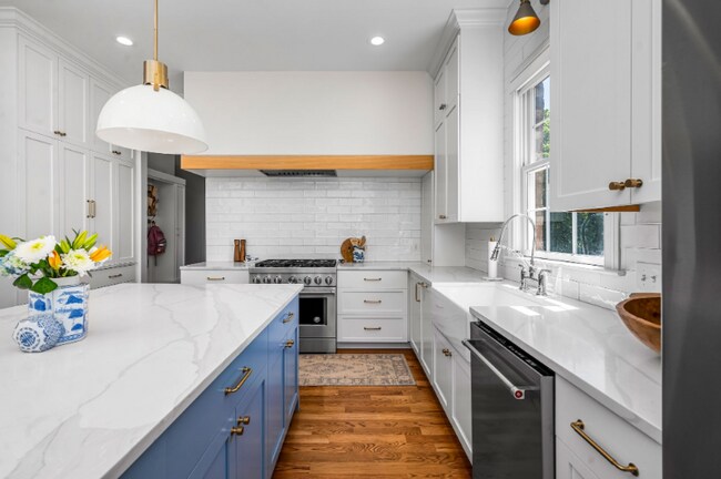 Foto del edificio - 9709 Concord Ridge Ct