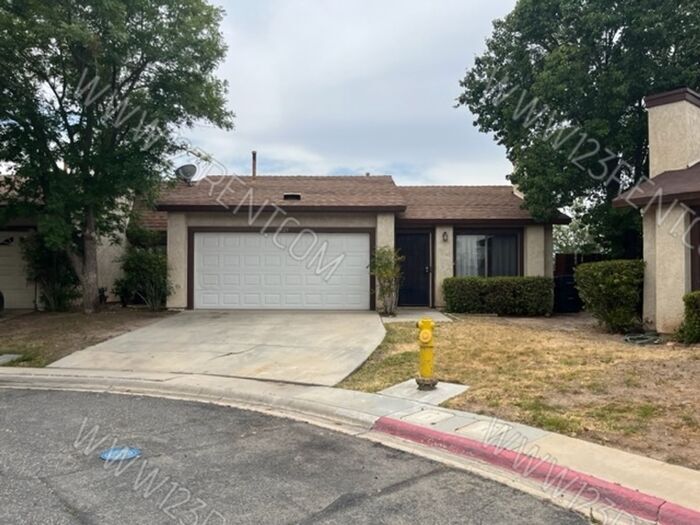 3BD/ 2BTH SINGLE STORY HOME JUST REHABBED House for Rent in Palmdale