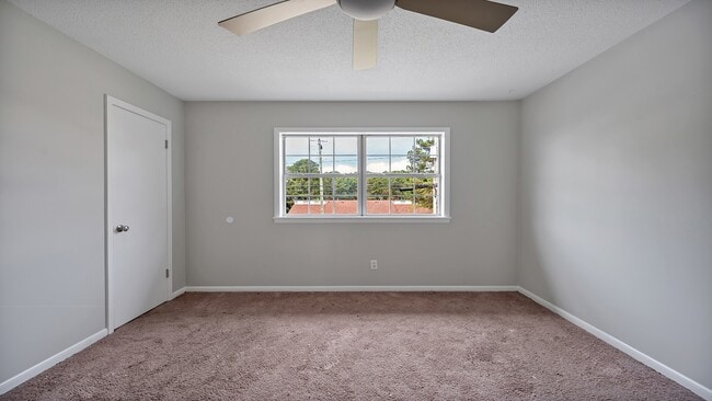 Building Photo - 511 Mill Cove
