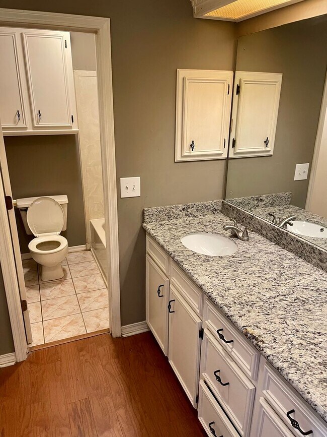 Foto del edificio - 3/2 For Rent in Madison