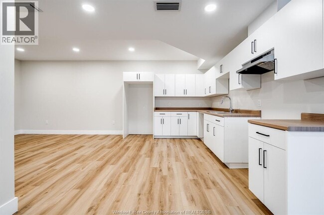 Building Photo - 21293 Harbour Rd