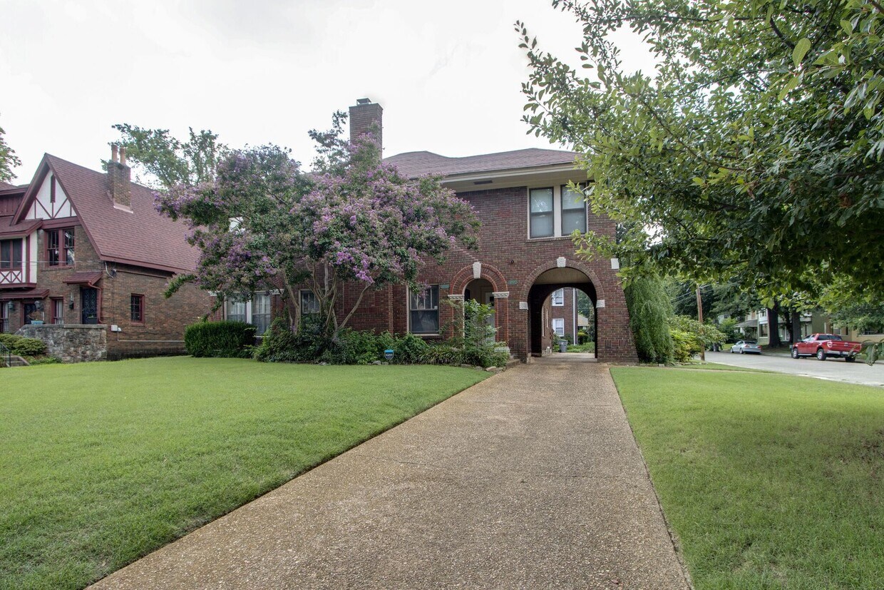 255 Hawthorne St, Memphis, TN 38112 Townhome Rentals in Memphis TN