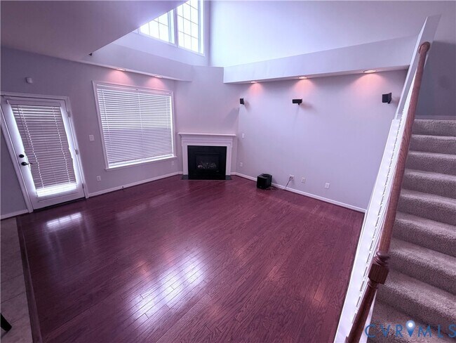 Foto del edificio - 936 Jamerson Ln