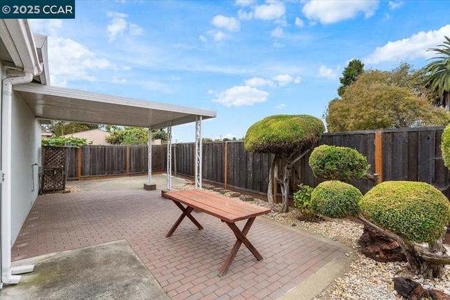 Foto del edificio - 987 Vía Bregani