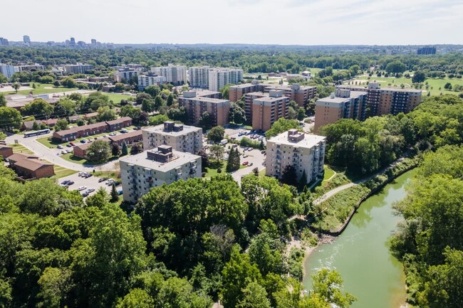 Building Photo - 848-852 Kipps Lane Apartments