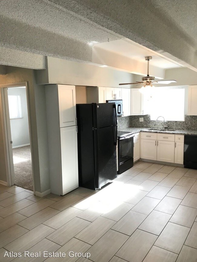 Building Photo - 137 W Broadmoor Dr