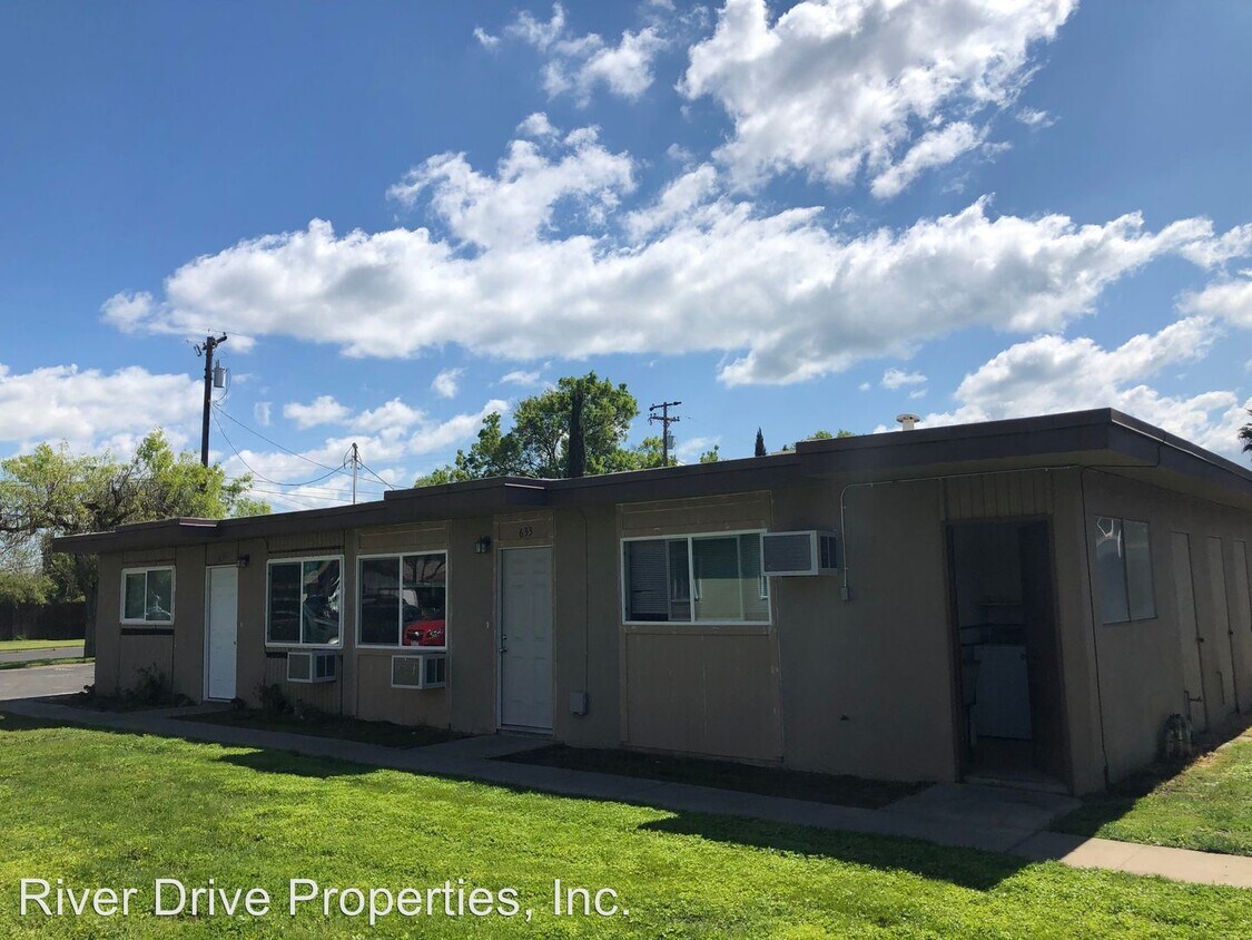 Primary Photo - 2 br, 1 bath Apartment - 631 Q St 641 Q St