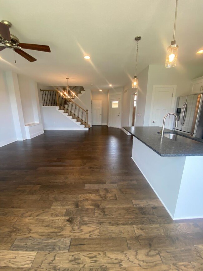 Foto del edificio - 21318 W 117th Terrace