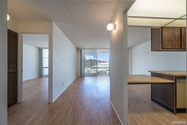 Building Photo - 475 Atkinson Dr