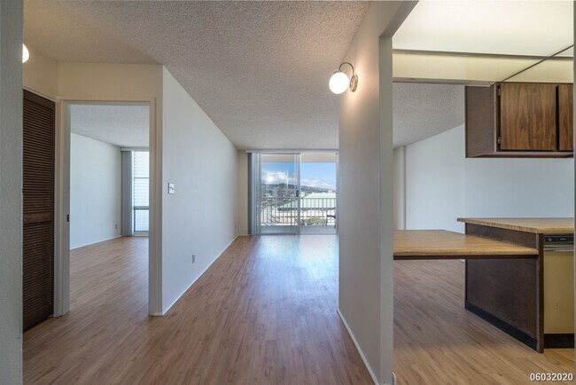 Foto del edificio - 475 Atkinson Dr