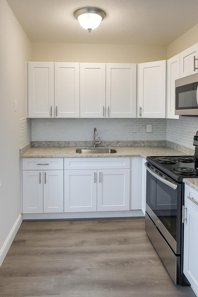 Building Photo - 2708 Vandiver Dr