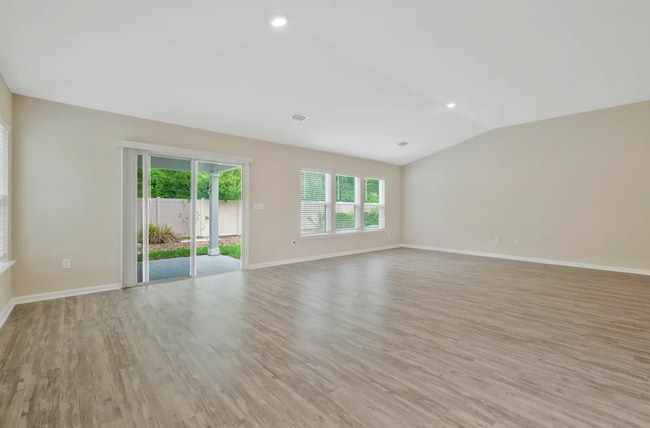 Building Photo - 35 Coastal Village Ln