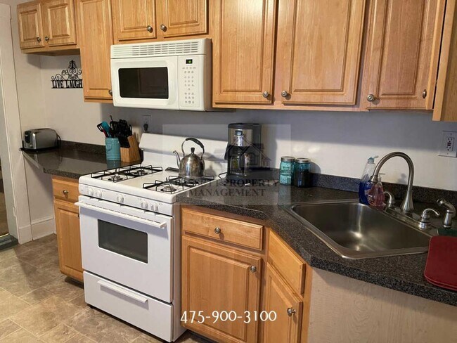 Building Photo - 103 Quinnipiac Ave