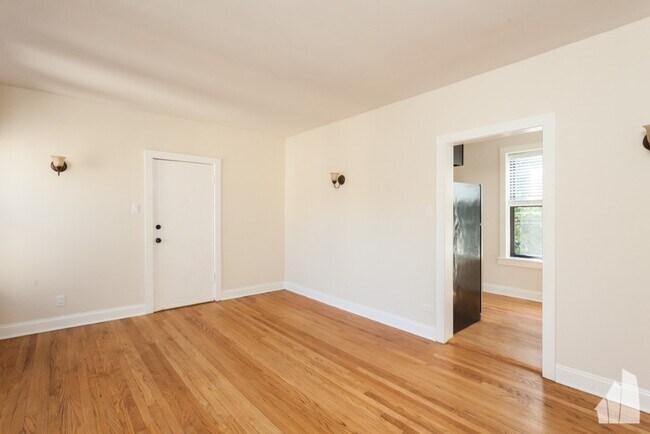 Foto del edificio - 4032 N Ashland Ave