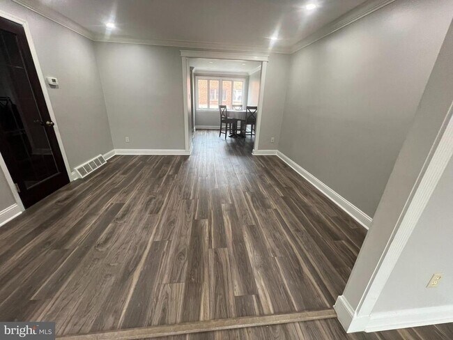 Building Photo - 7329 Merganser Pl
