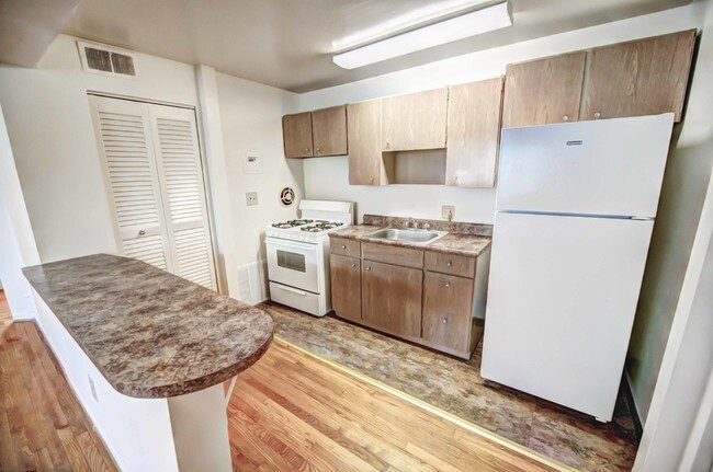 Foto del edificio - 4223 Hickory Ave