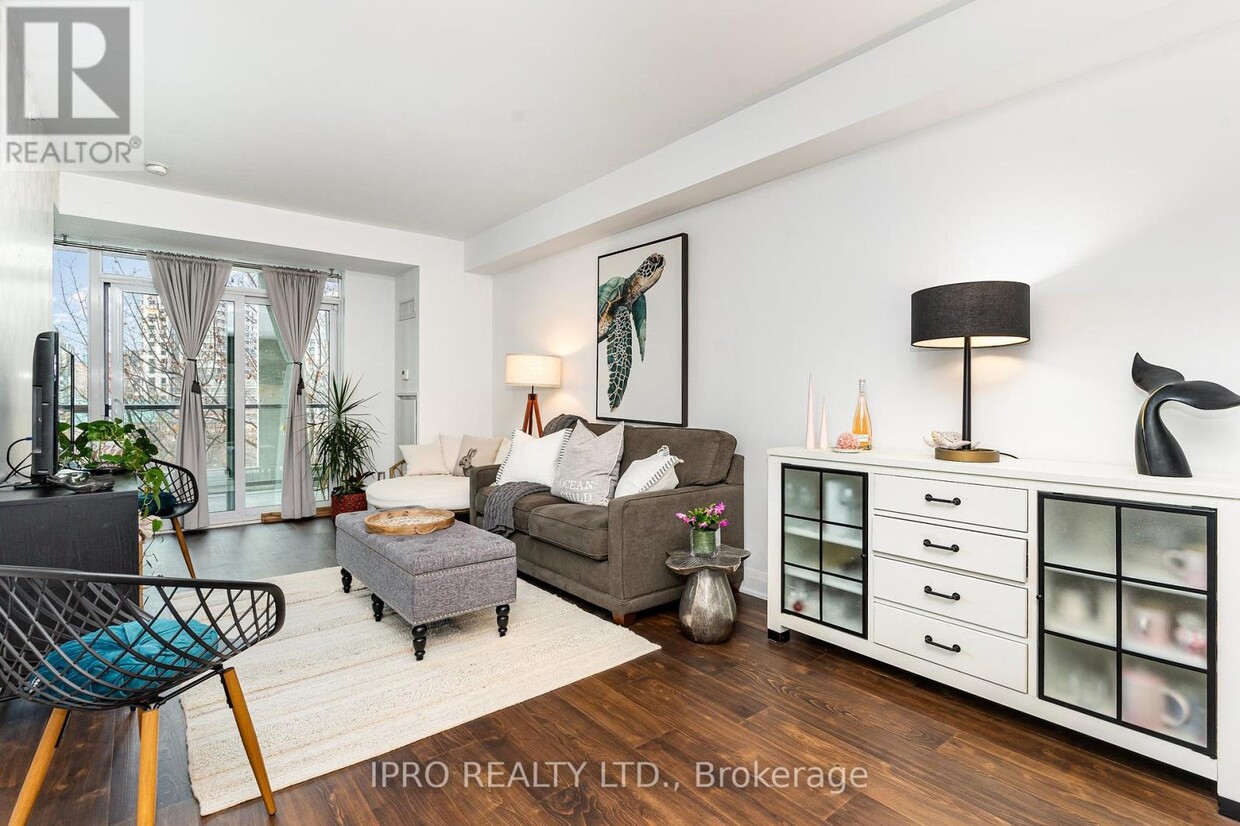 Photo principale - 11-411 Bronte Rd