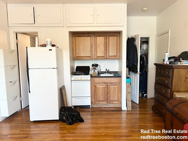 Photo - 153 Brighton Ave Apartment