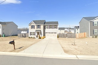 Building Photo - 218 Nottingham Ln